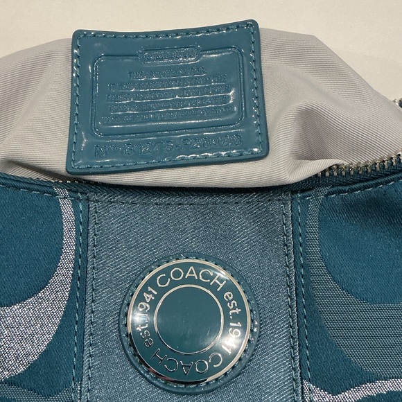 Coach Aqua / Blue Shoulder Bag with Signature Pattern - Picture 2 of 7